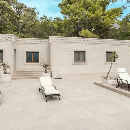 Private, Luxury Villa, Accessible Only By Boat