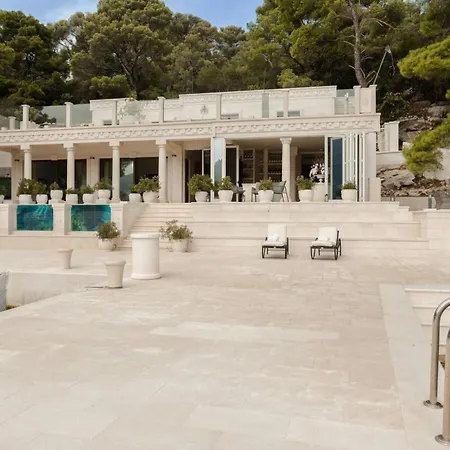 Private, Luxury Villa, Accessible Only By Boat *